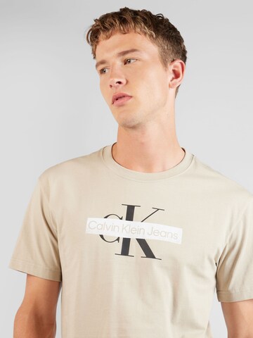 Calvin Klein Jeans T-Shirt in Beige