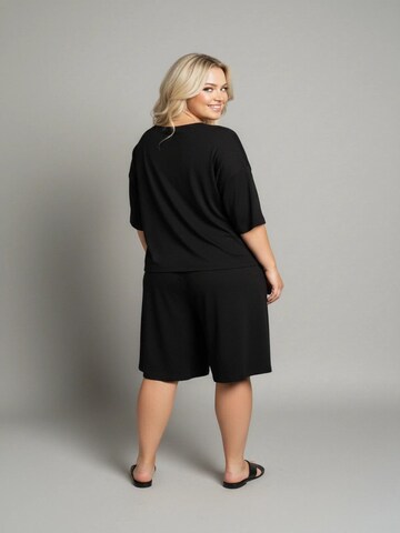 Shape Of You Loosefit Broek in Zwart