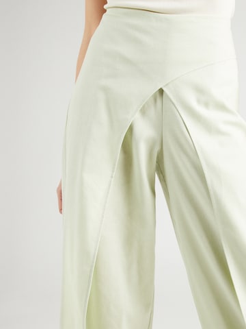 Loosefit Pantalon 'BEYONCE' SOMETHINGNEW en vert