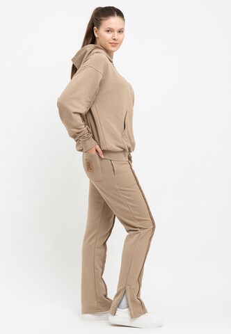 Tom Barron Sports Suit in Beige