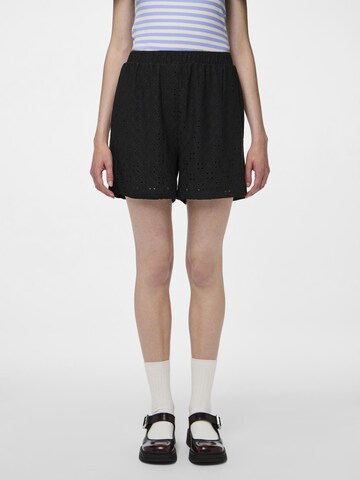 PIECES Regular Broek 'Mimi' in Zwart: voorkant