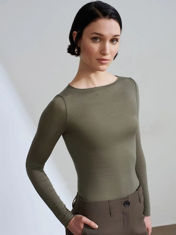 Dilvin Shirt in Green: front