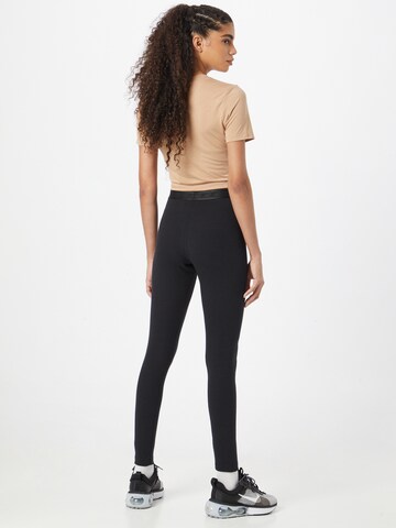 Nike Sportswear Skinny Legginsy w kolorze czarny