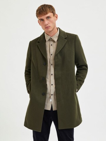 SELECTED HOMME Between-Seasons Coat in Green: front