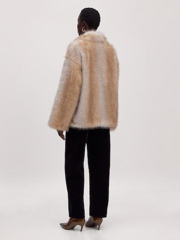 EDITED Winter jacket 'Bay' in Beige