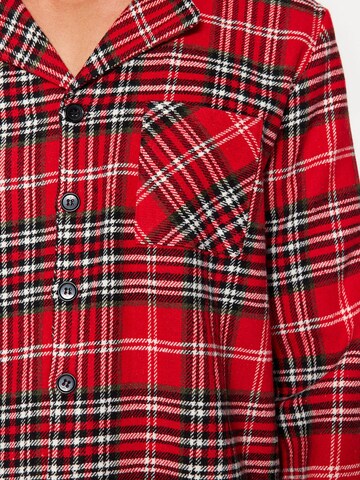 Pigiama lungo di Trendyol in rosso