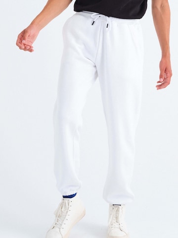 Rockupy Regular Trousers 'Janis' in White