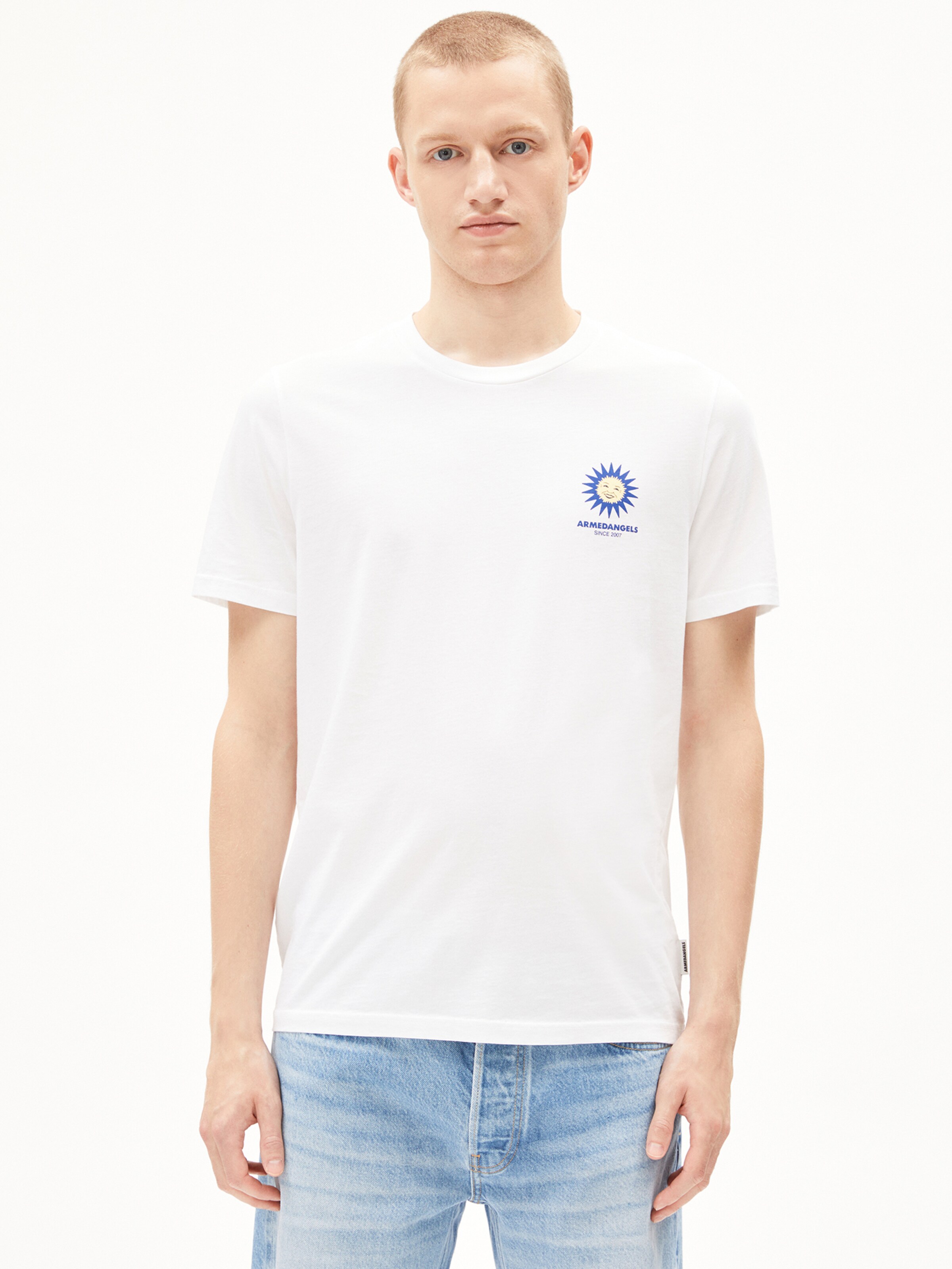 ARMEDANGELS T-Shirt ' JAAMES COLORED ' in Weiß: Vorderseite