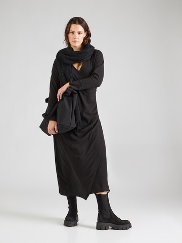 Vero Moda Curve - Vestido en negro