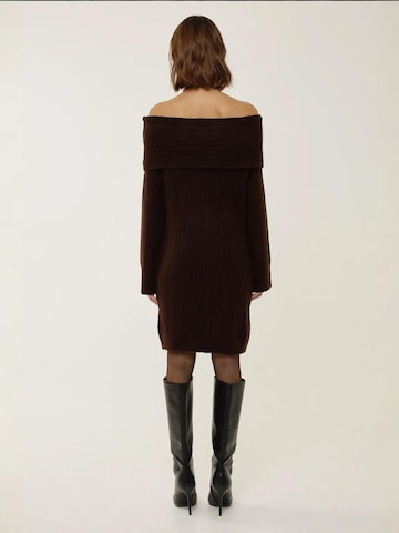 Abito in maglia di Hiccup in marrone