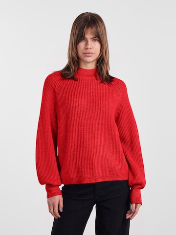 Pull-over 'Natalee' PIECES en rouge : devant