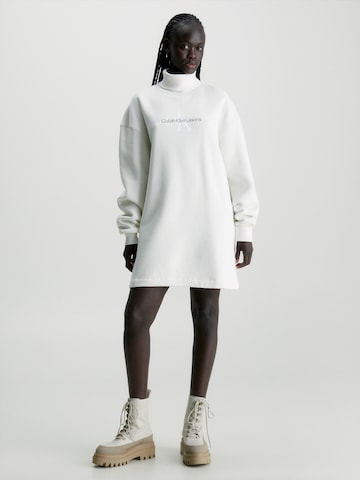 Calvin Klein Jeans Šaty – bílá