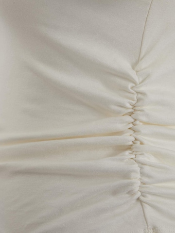 Trendyol Curve - Camiseta en blanco