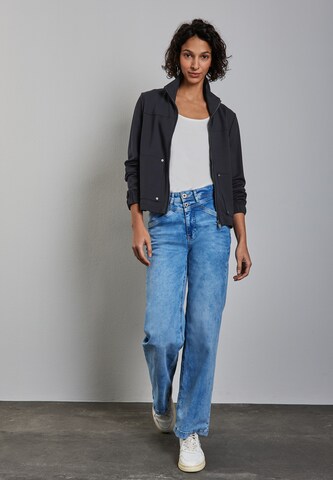 STREET ONE Jacke im Loose Fit in Blau