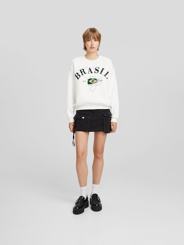 Bershka Sweatshirt in Weiß