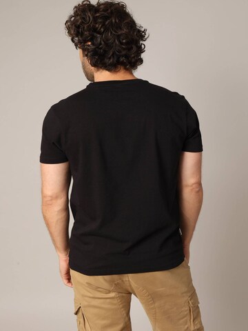 T-Shirt 'Badass' Deeluxe en noir