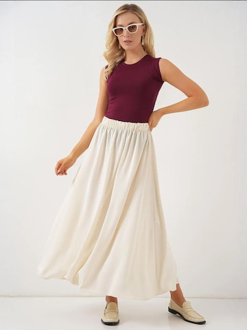 Bigdart Skirt in White