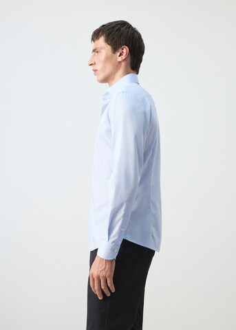MANGO MAN Regular fit Button Up Shirt 'Fer' in Blue