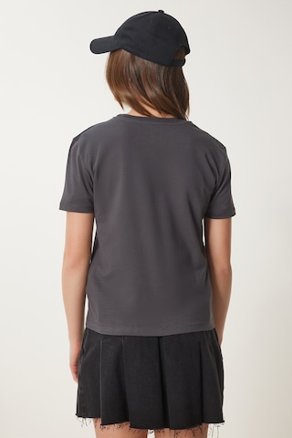 Happiness İstanbul Тениска в сиво