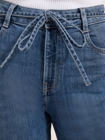 Friends Like These Loosefit Jeans in Blau