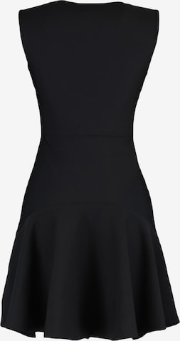 Trendyol Kokteilové šaty - Čierna