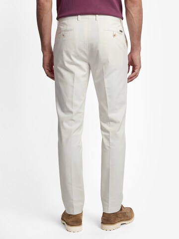 bugatti Tapered Pleat-Front Pants in White