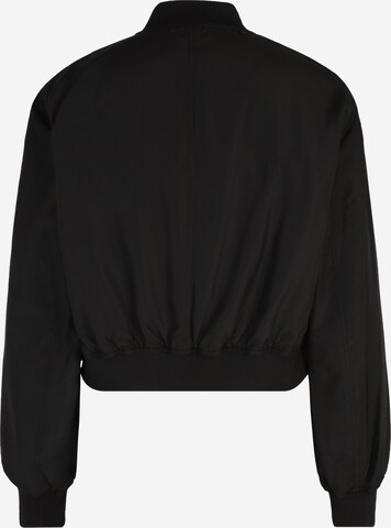 Only Petite Prehodna jakna 'ALMA' | črna barva