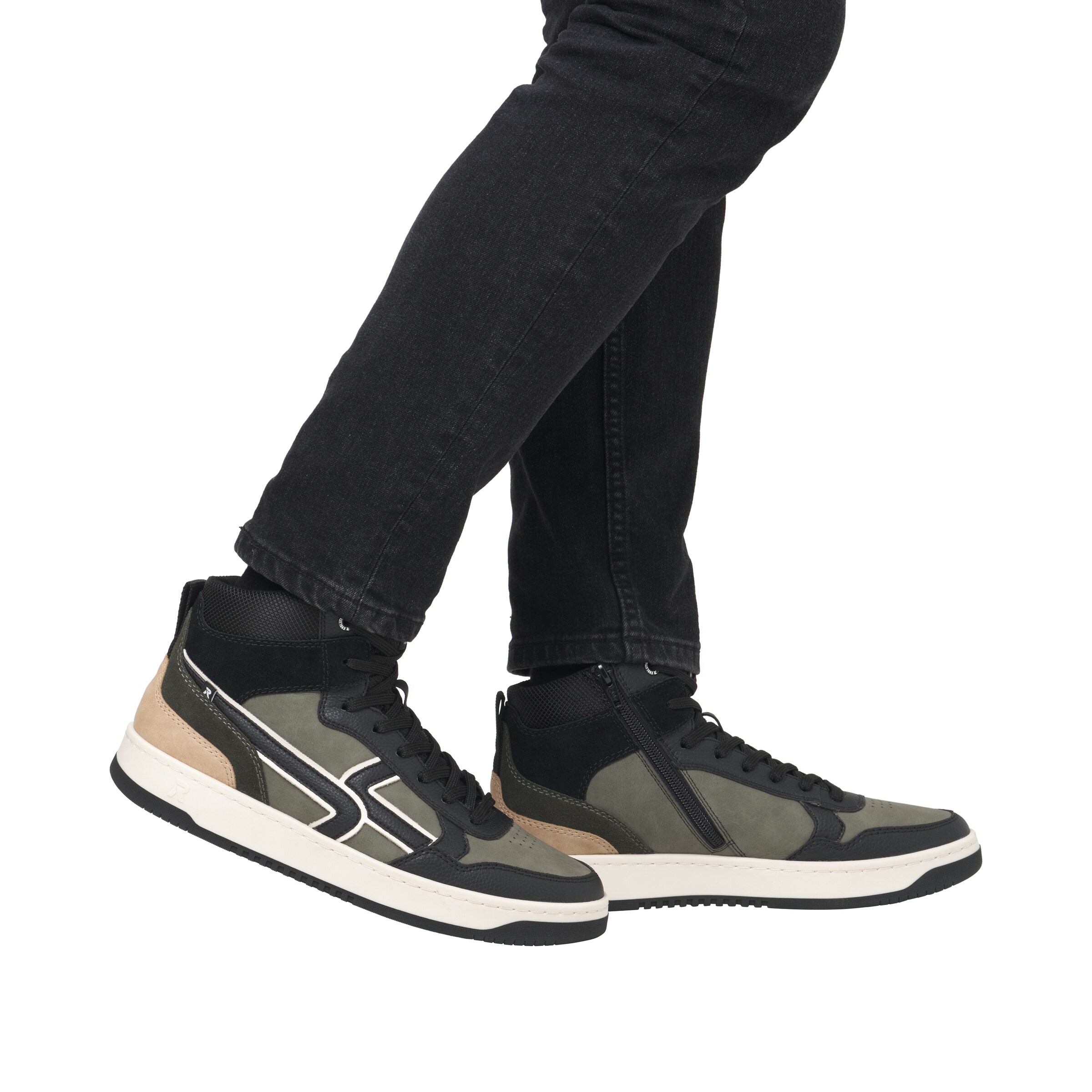 Baskets hautes Rieker Sport en gris : devant