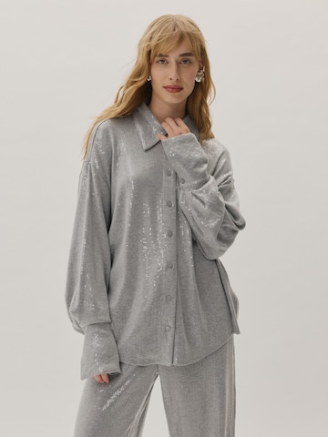 Loosefit Pantalon 'SEQUINS' KAVAZI en gris : devant