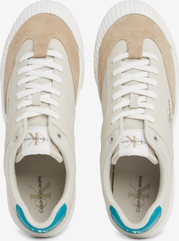 Calvin Klein Jeans Sneakers in Beige