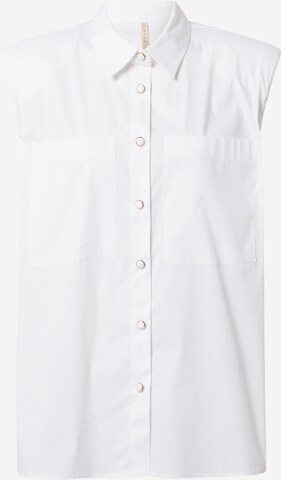 IMPERIAL - Blusa en blanco: frente