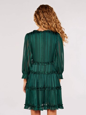 Apricot Kleid in Grün
