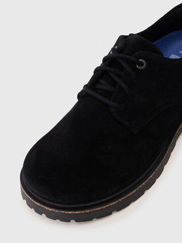 Pantofi cu șireturi 'Highwood' de la BIRKENSTOCK pe negru