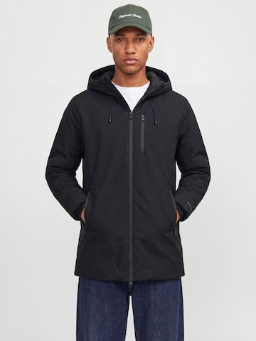 JACK & JONES Преходно яке 'JJSage' в черно: отпред