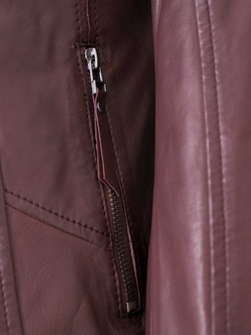 Jilani Between-Season Jacket 'Dalma' in Red