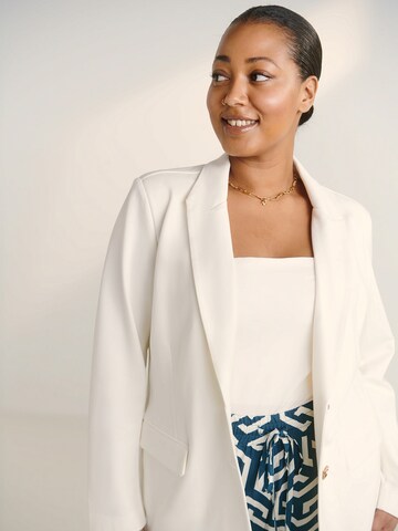 Guido Maria Kretschmer Curvy - Blazer 'Elonie' en beige: frente