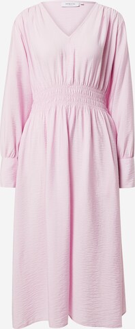 Robe MSCH COPENHAGEN en violet : devant