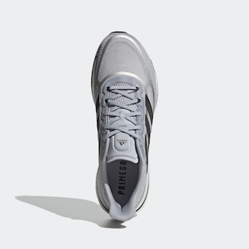 Chaussure de course 'SUPERNOVA + M' ADIDAS SPORTSWEAR en gris