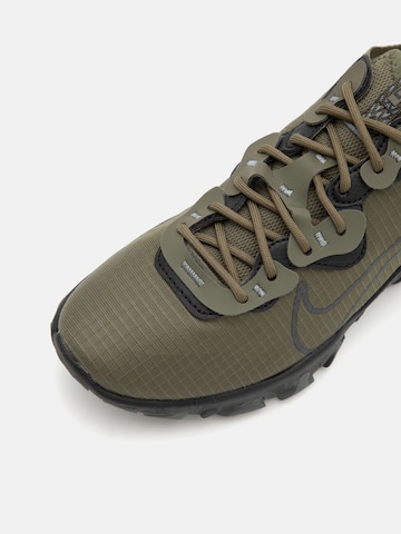 Sneaker low 'React Vision' de la Nike Sportswear pe verde