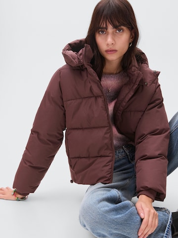 Giacca invernale di MANGO TEEN in rosso