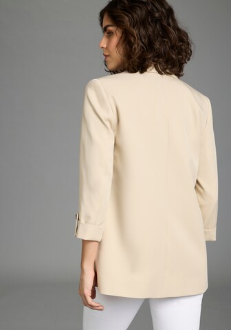 LAURA SCOTT Blazer in Beige
