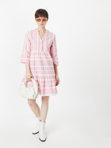 Robe ABOUT YOU en rose