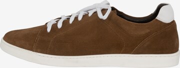 MO Sneakers in Brown: front