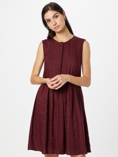 Rochie tip bluză Superdry pe rubiniu, Vizualizare model