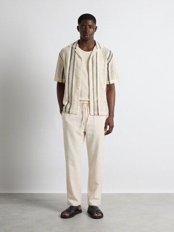 Burocs Regular Pants in Beige: front