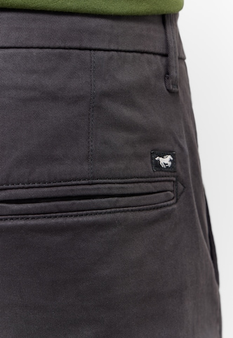 MUSTANG Slim fit Chino Pants in Black