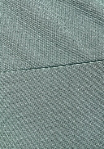 Robe LASCANA en vert