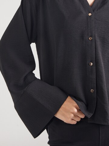 VERO MODA Blus 'VMALVA' i svart