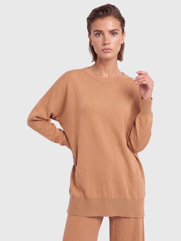 APART Sweater in Brown: front