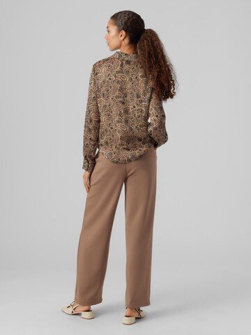 Wide Leg Pantalon à plis 'PANNA' VERO MODA en marron